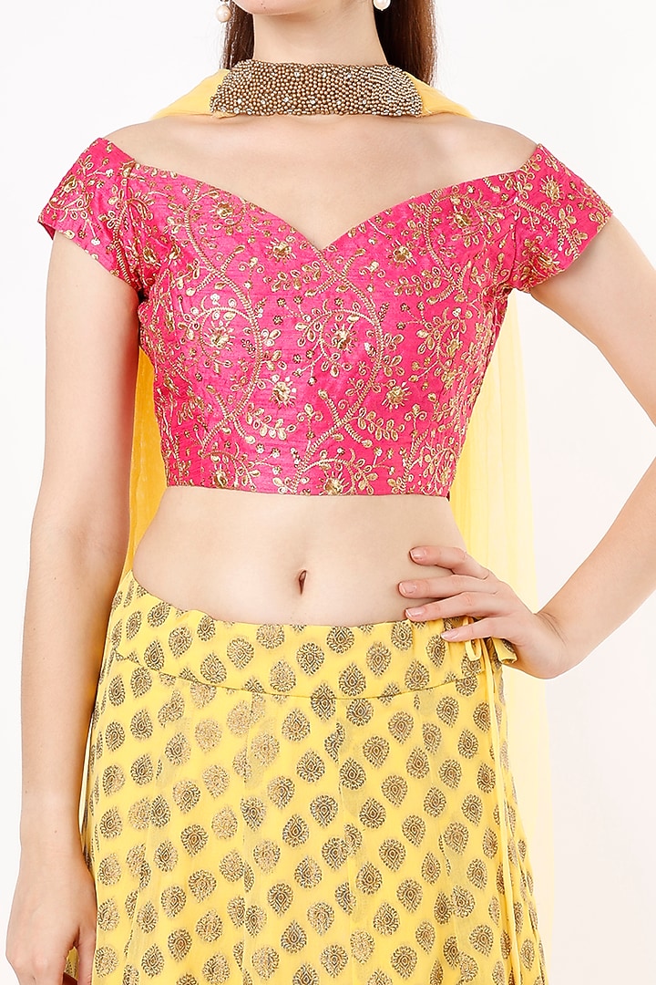 Yellow Embroidered Lehenga Set by Agastya The Era Edit at Pernia's Pop Up Shop