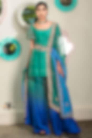 Green Embroidered Kurta Set by Architha Narayanam at Pernia's Pop Up Shop