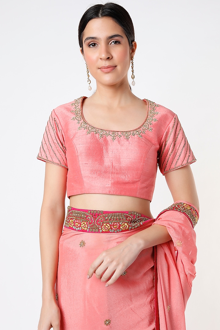 Peach Embroidered Wedding Saree Set by Architha Narayanam at Pernia's Pop Up Shop