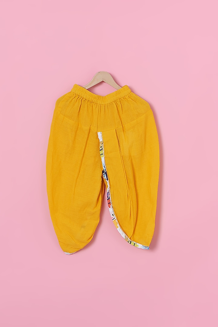 White Cotton Elephant Printed Kurta Set For Boys by ATIJAH at Pernia's Pop Up Shop