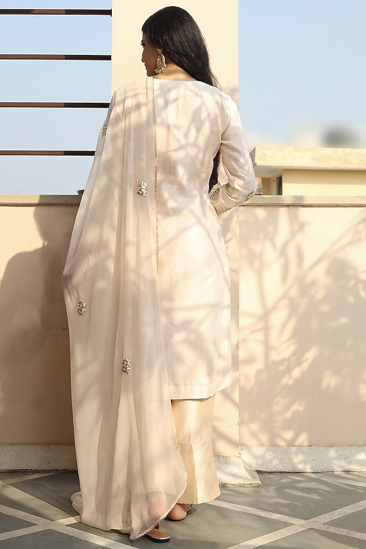 Off-White Gota Embroidered Kurta Set by Atman at Pernia's Pop Up Shop