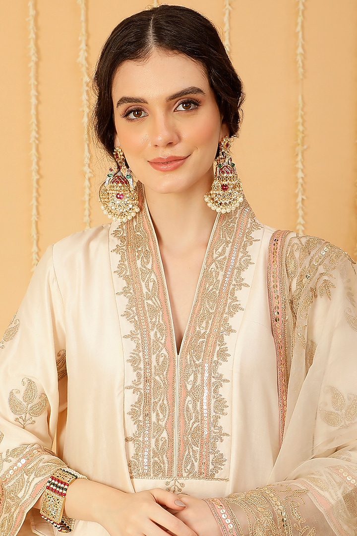 Ivory Silk Chanderi Kashmiri Tilla & Sequins Embroidered Kurta Set by A Touch Of Zari at Pernia's Pop Up Shop