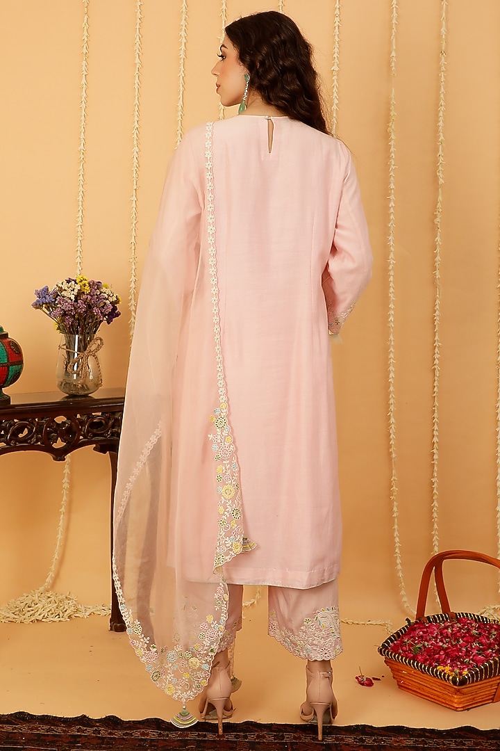 Pink Pure Silk Chanderi Floral Embroidered Straight Kurta Set by A Touch Of Zari at Pernia's Pop Up Shop