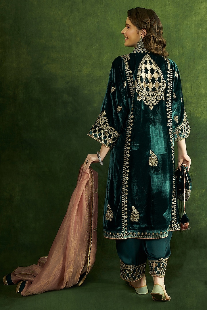 Green Silk Velvet Cutwork Embroidered A-Line Kurta Set by A Touch Of Zari at Pernia's Pop Up Shop