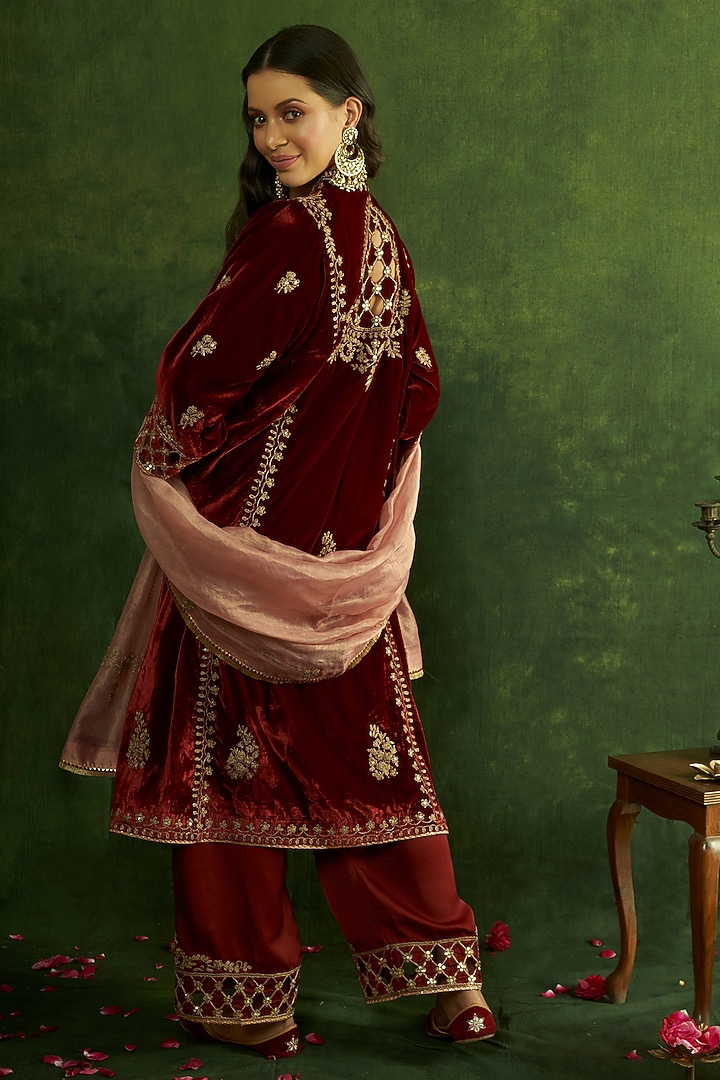 Maroon Silk Velvet Cutwork Embroidered A-Line Kurta Set by A Touch Of Zari at Pernia's Pop Up Shop