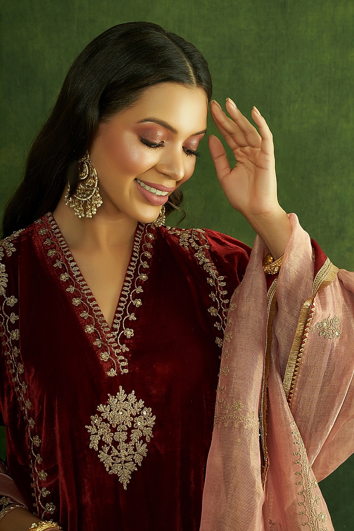 Maroon Silk Velvet Cutwork Embroidered A-Line Kurta Set by A Touch Of Zari at Pernia's Pop Up Shop