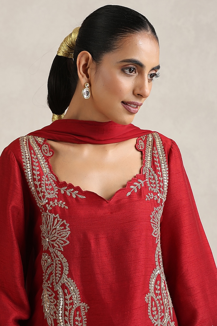 Red Bemberg Silk Sequins Embroidered Kurta Set by A Touch Of Zari at Pernia's Pop Up Shop