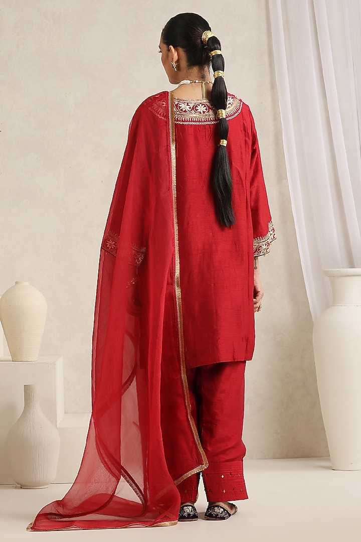 Deep Red Bemberg Silk Hand Embroidered Kurta Set by A Touch Of Zari at Pernia's Pop Up Shop