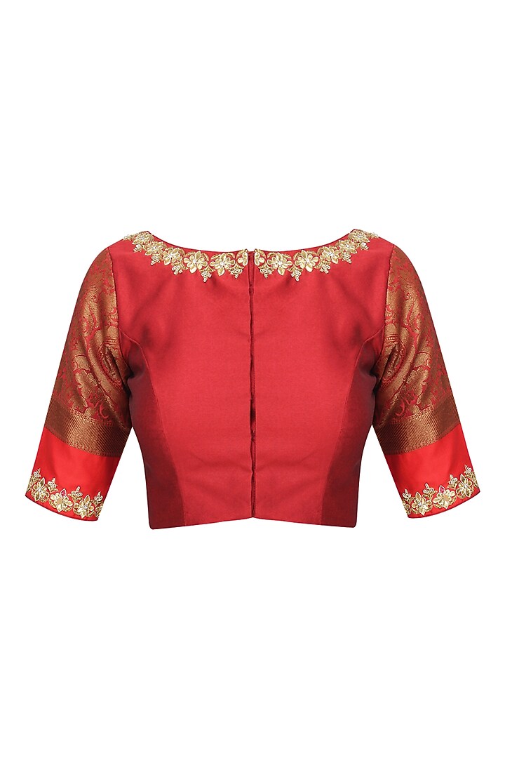 Magenta matka silk saree with red blouse available only at Pernia's Pop Up Shop.