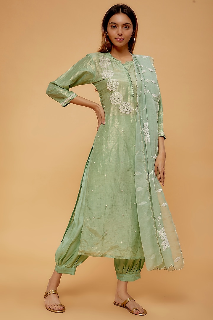 Green Jute Georgette Embroidered Kurta Set by Aura Kreations at Pernia's Pop Up Shop