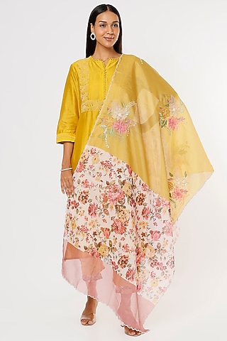 Yellow Hand Embroidered Kurta Set by Aura Kreations