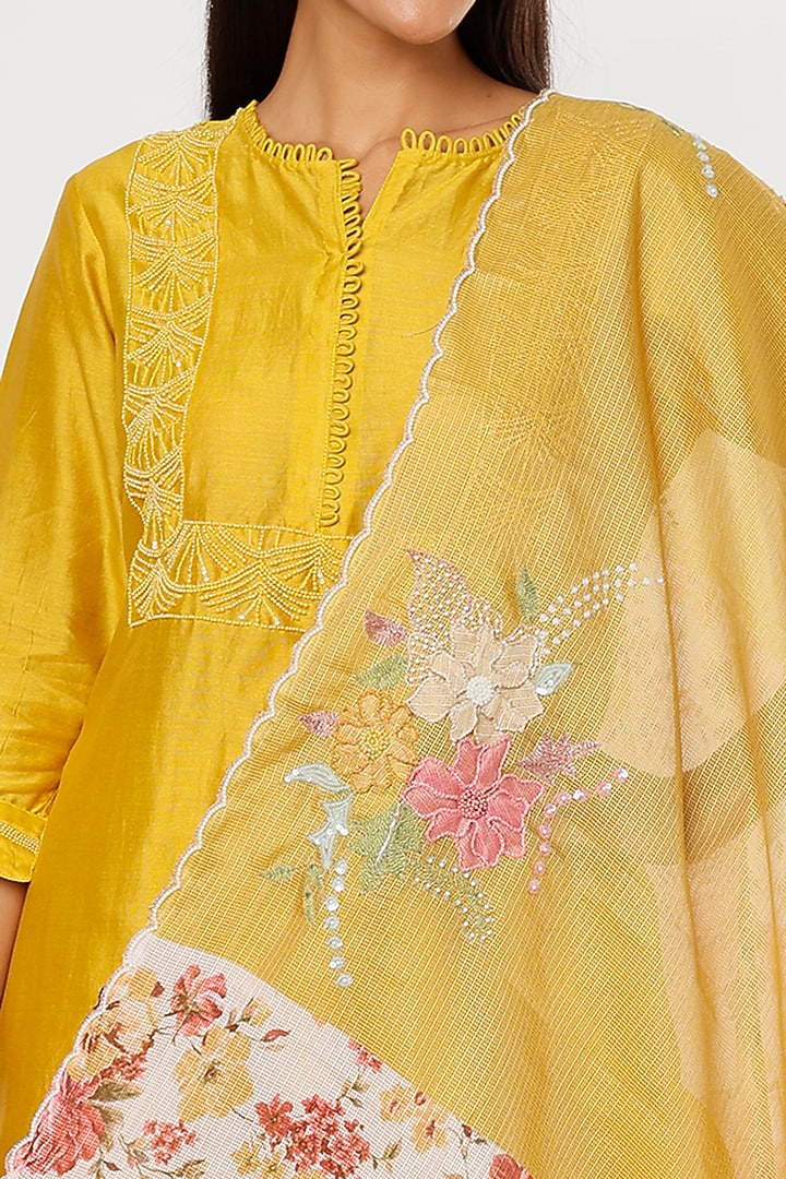 Yellow Hand Embroidered Kurta Set by Aura Kreations at Pernia's Pop Up Shop