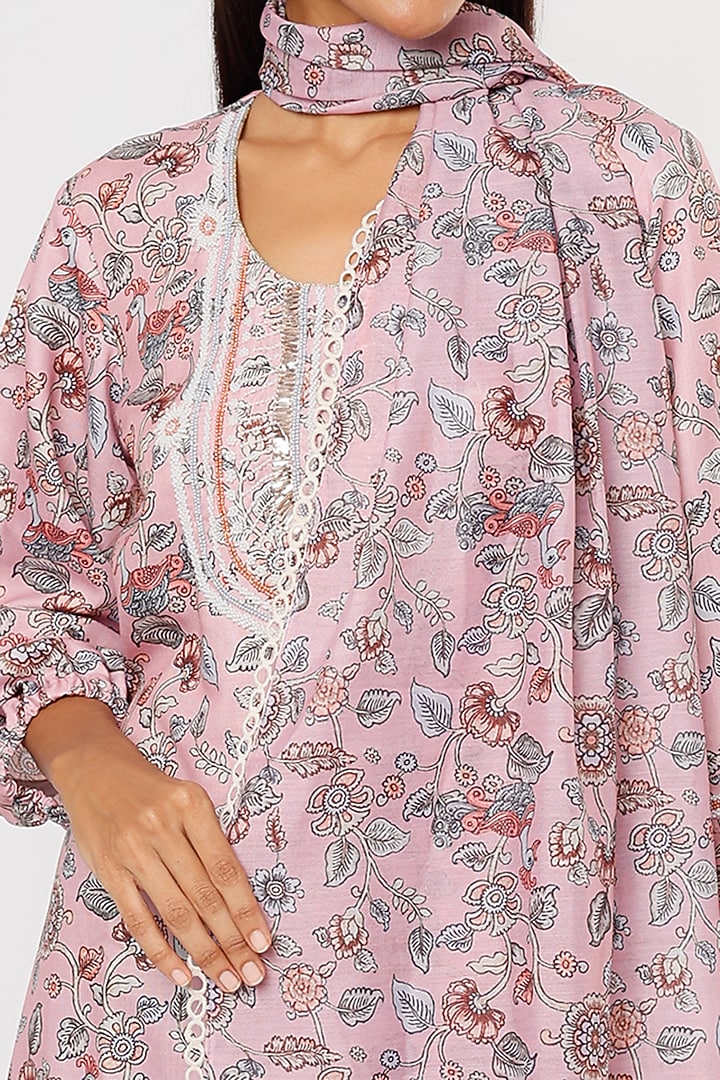 Pink Printed & Embroidered Kurta Set by Aura Kreations at Pernia's Pop Up Shop