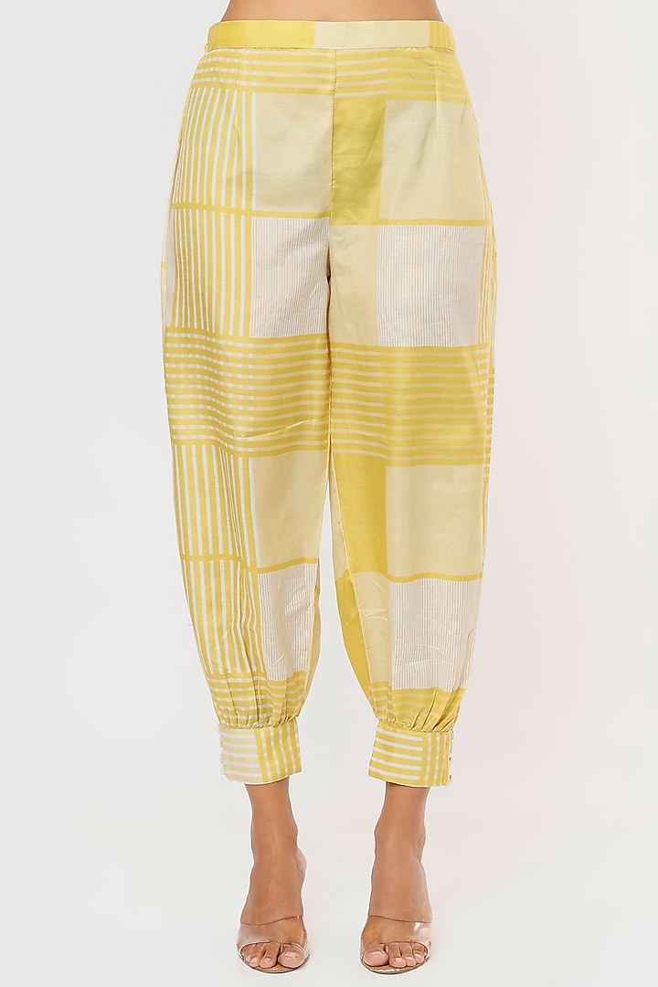 Yellow Hand Embroidered Kurta Set by Aura Kreations at Pernia's Pop Up Shop