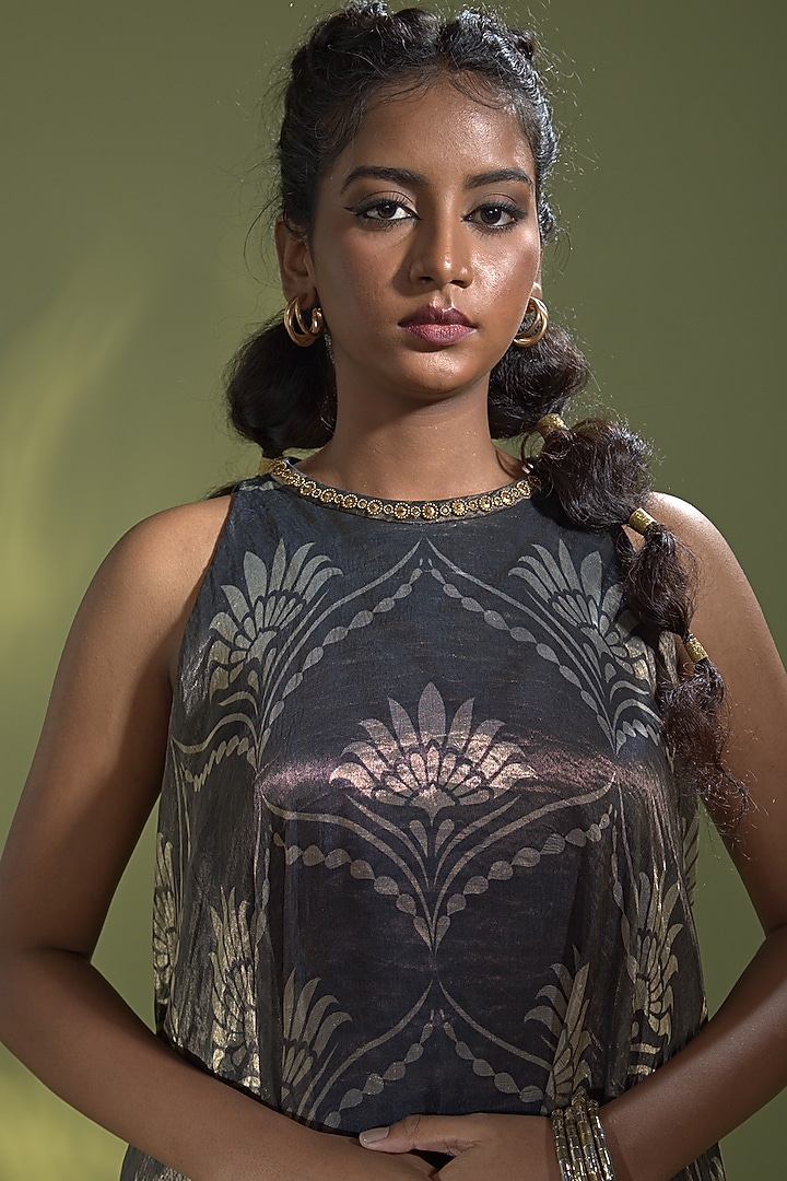 Deep Blue Banarasi Tissue Silk Printed Pant Set by AURUL at Pernia's Pop Up Shop