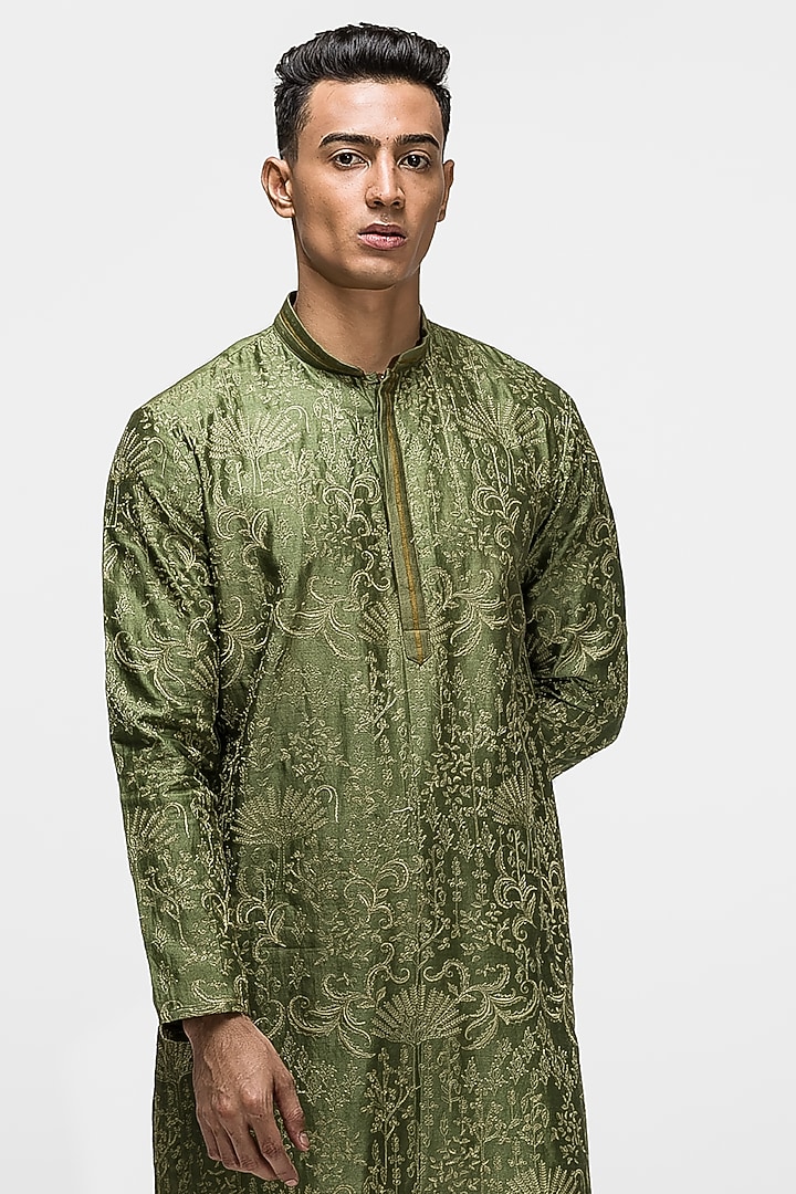 Mehendi Green Chanderi Silk Resham Embroidered Kurta Set by ASUKA at Pernia's Pop Up Shop