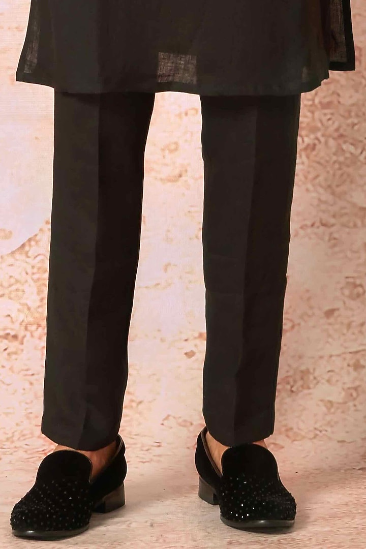 Black Pure Linen Resham Embroidered Bundi Jacket Set by ASUKA at Pernia's Pop Up Shop