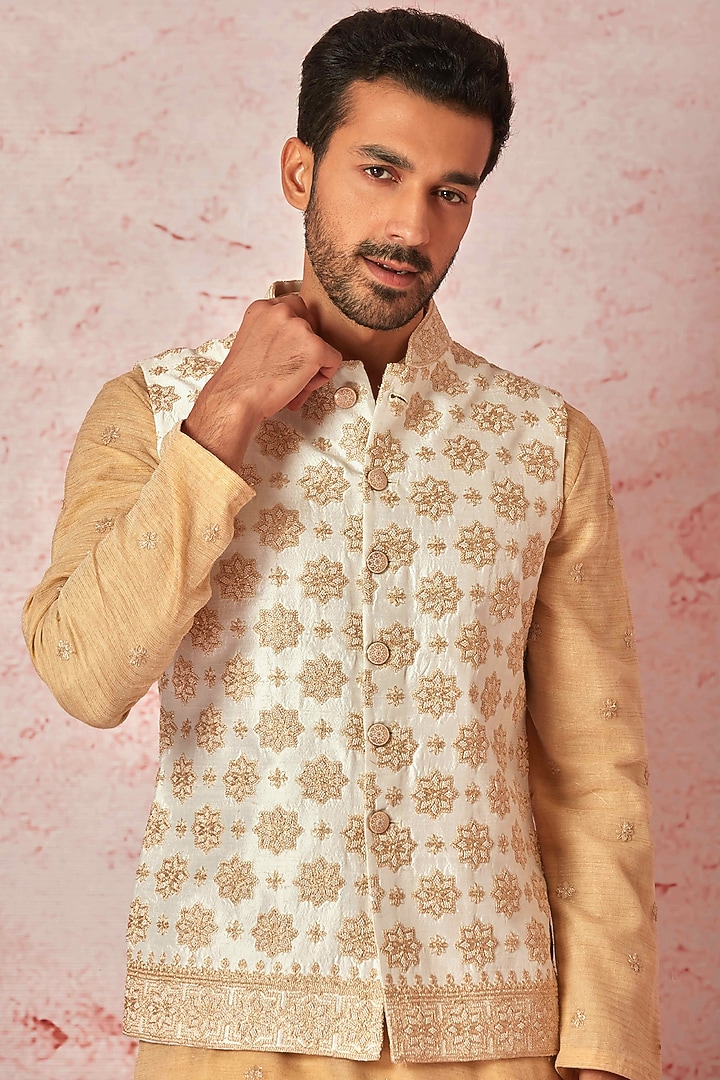 Cream Raw Silk Resham Embroidered Bundi Jacket Set by ASUKA at Pernia's Pop Up Shop