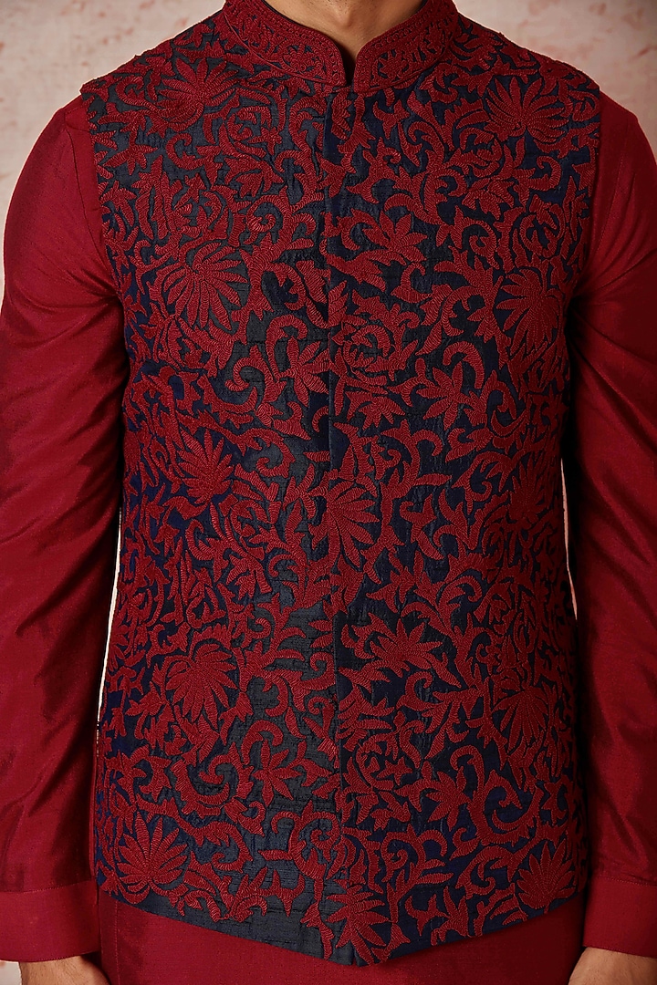 Navy Blue Raw Silk Dori Embroidered Bundi Jacket Set by ASUKA at Pernia's Pop Up Shop