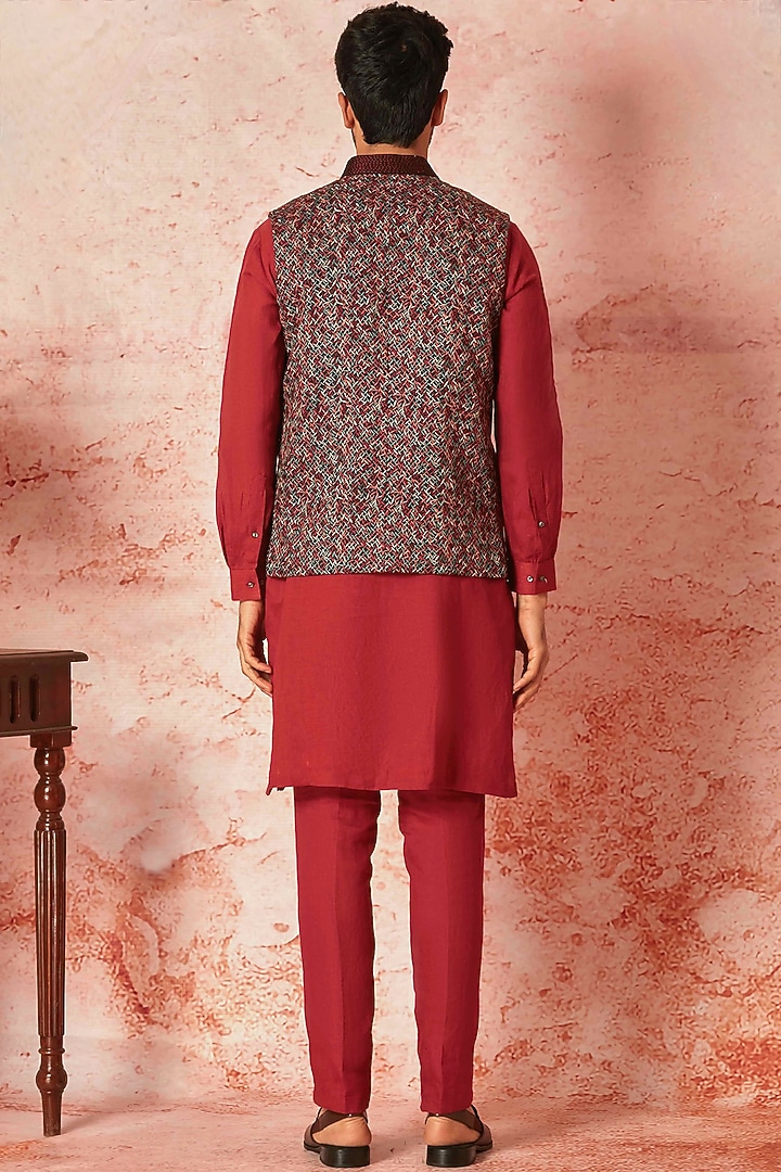 Red Linen Resham Embroidered Bundi Jacket Set by ASUKA at Pernia's Pop Up Shop