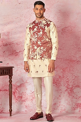 Pink Velvet Dori Embroidered Bundi Jacket Set by ASUKA