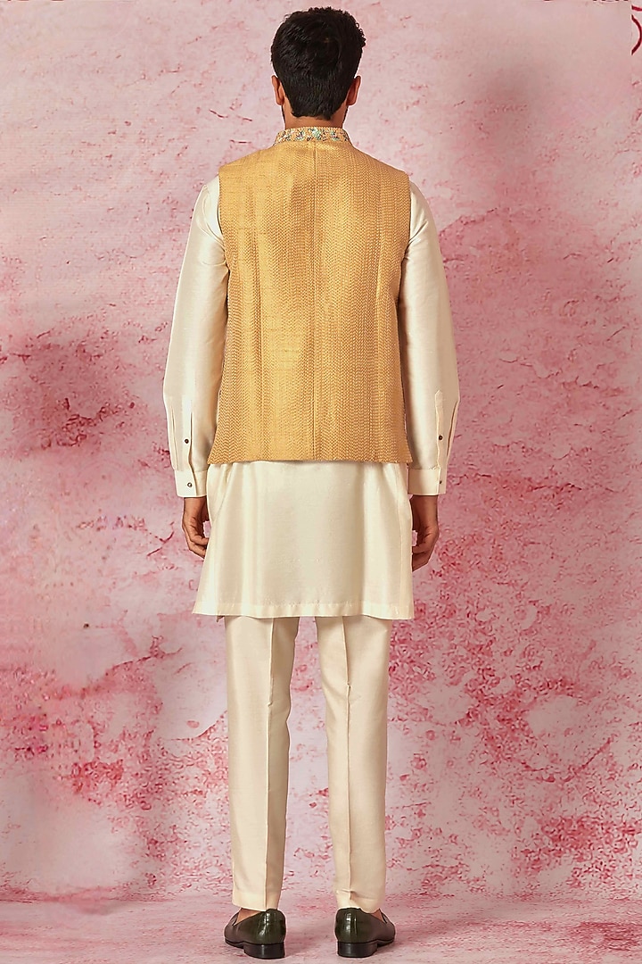 Cream Chanderi Silk & Cotton Silk Resham Embroidered Indowestern Set by ASUKA at Pernia's Pop Up Shop