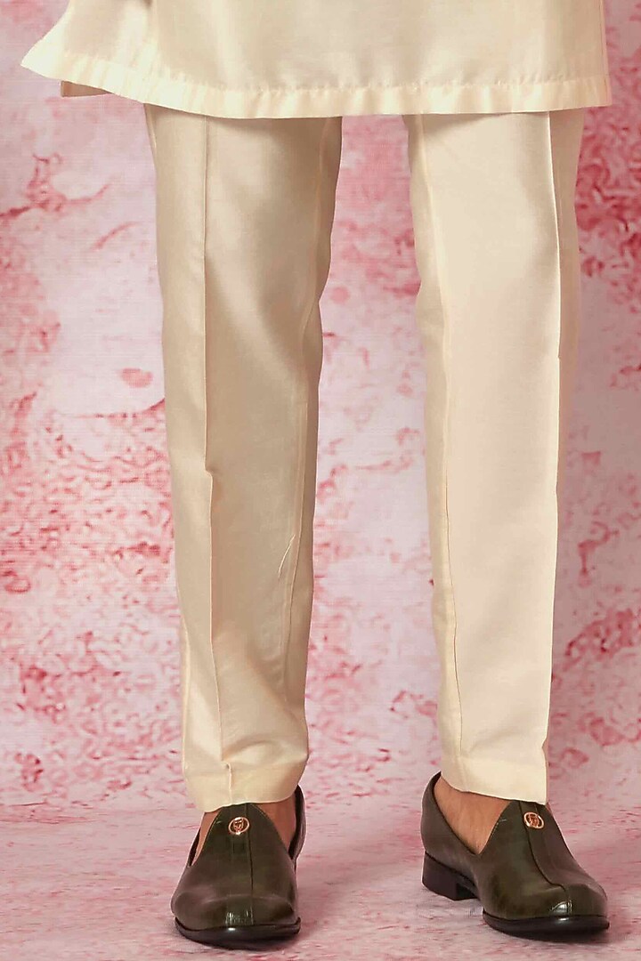 Cream Chanderi Silk & Cotton Silk Resham Embroidered Indowestern Set by ASUKA at Pernia's Pop Up Shop