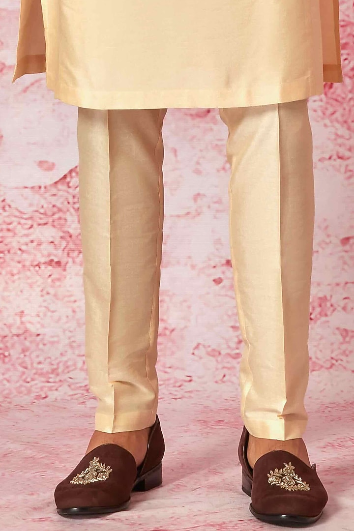 Pink Raw Silk Embroidered Bundi Jacket Set by ASUKA at Pernia's Pop Up Shop