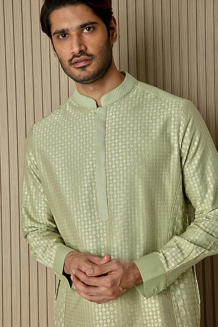 Mint Green Chanderi Silk Resham Embroidered Kurta Set by ASUKA at Pernia's Pop Up Shop