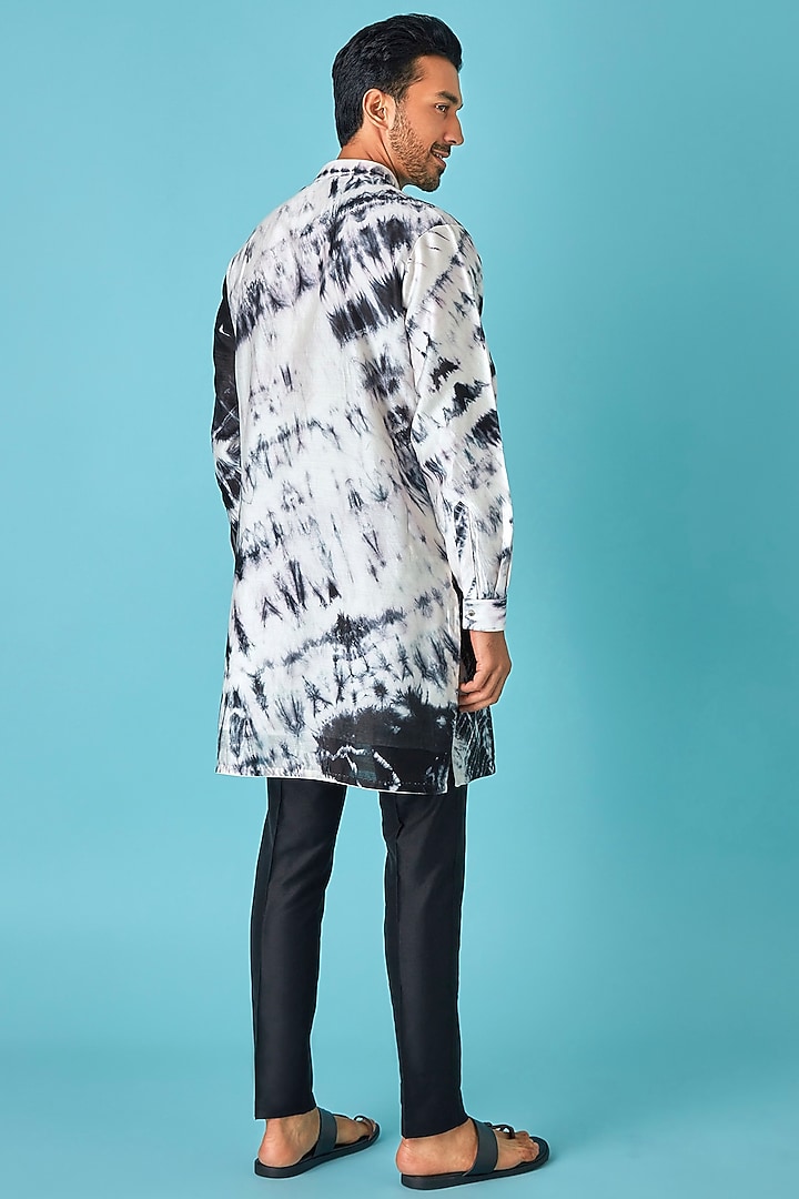 Black & White Pure Linen Tie-Dye Kurta Set by ASUKA at Pernia's Pop Up Shop