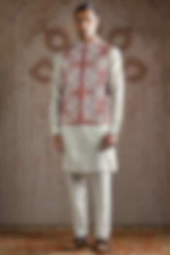 Red Pashmina Kashida Embroidered Bundi Jacket Set by ASUKA at Pernia's Pop Up Shop
