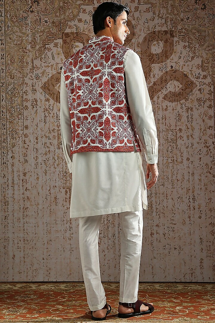 Red Pashmina Kashida Embroidered Bundi Jacket Set by ASUKA at Pernia's Pop Up Shop