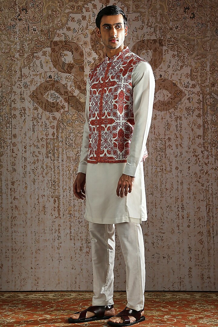 Red Pashmina Kashida Embroidered Bundi Jacket Set by ASUKA at Pernia's Pop Up Shop