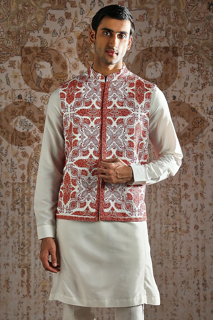 Red Pashmina Kashida Embroidered Bundi Jacket Set by ASUKA at Pernia's Pop Up Shop