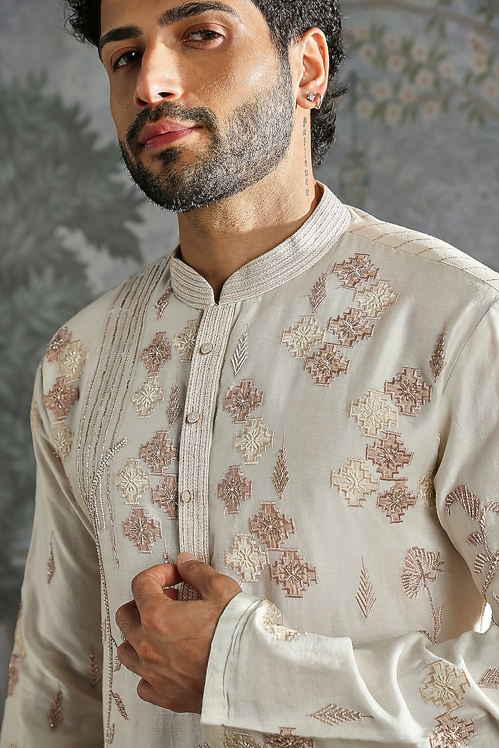 Ivory Chanderi Silk Floral Threadwork Kurta Set by ASUKA at Pernia's Pop Up Shop