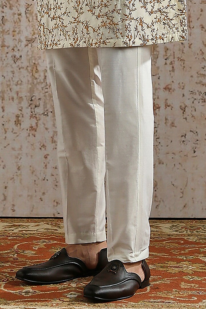 Ivory Chanderi Silk Embroidered Kurta Set by ASUKA at Pernia's Pop Up Shop