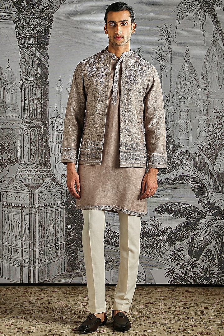 Pastel Blush Raw Silk Textured Bundi Set by ASUKA at Pernia's Pop Up Shop