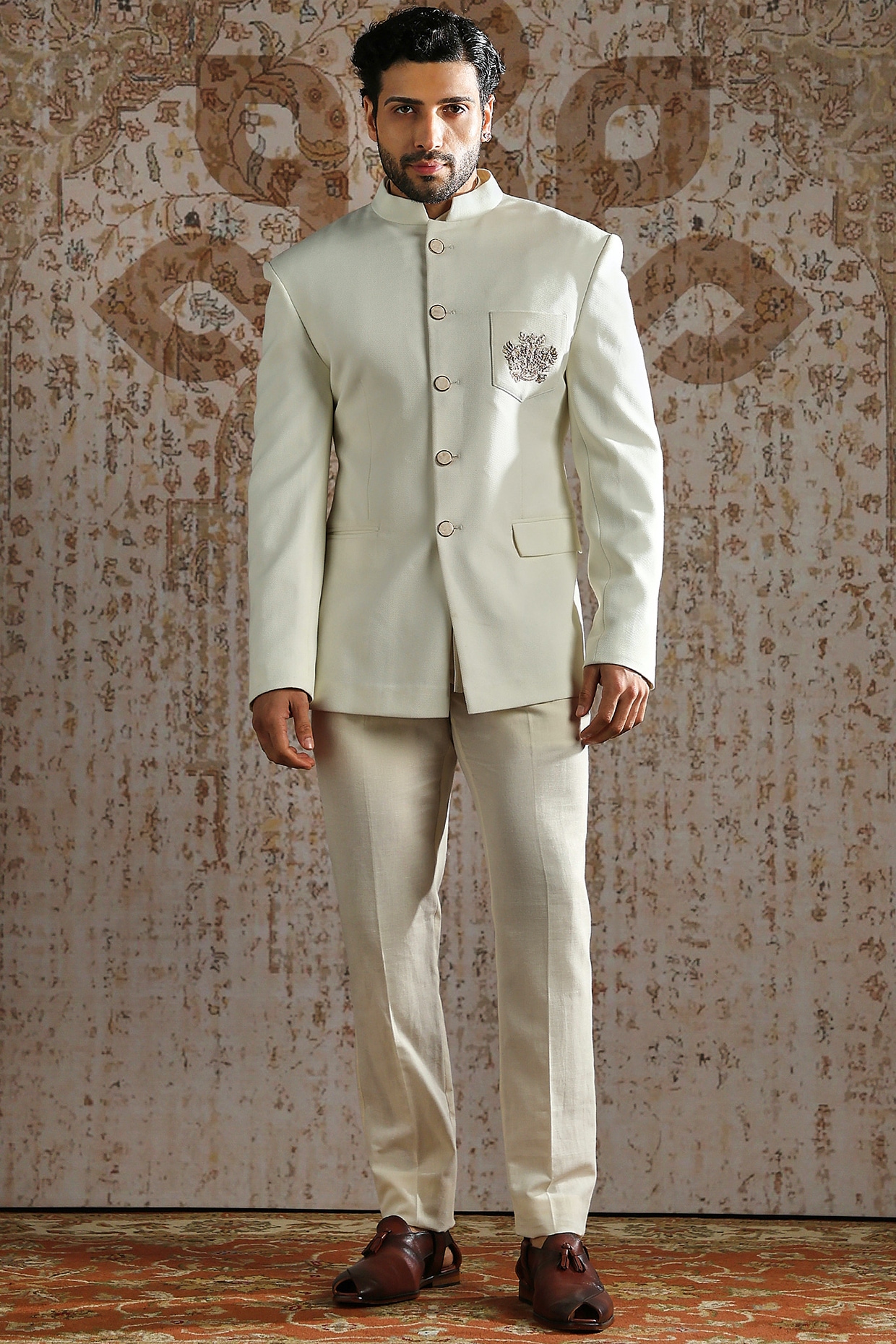 ASUKA Ivory Suiting Bandhgala Set