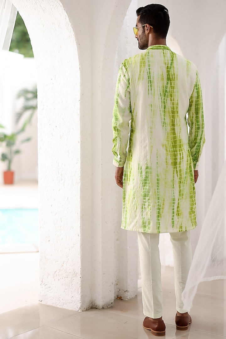 Green Pure Linen Embroidered Kurta Set by ASUKA at Pernia's Pop Up Shop