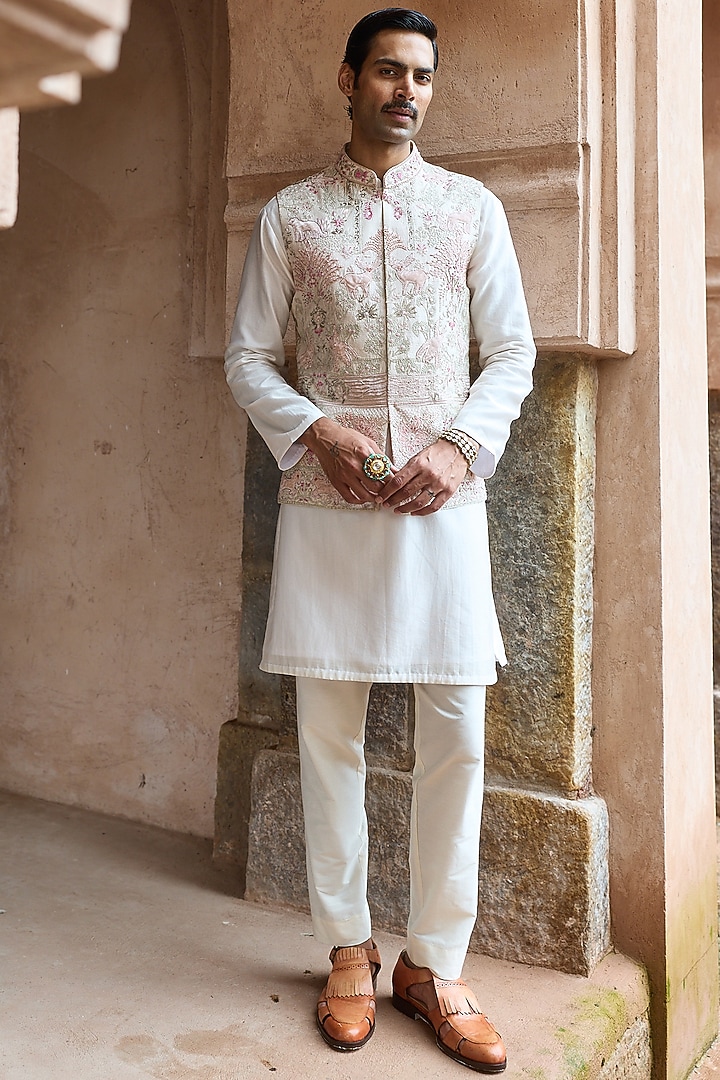 Ivory-Pink Raw Silk Cutdana Embroidered Bundi Jacket Set by ASUKA at Pernia's Pop Up Shop