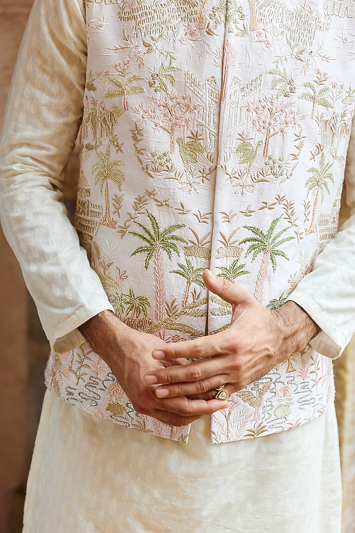Off-White Raw Silk Cutdana Embroidered Bundi Jacket Set by ASUKA at Pernia's Pop Up Shop
