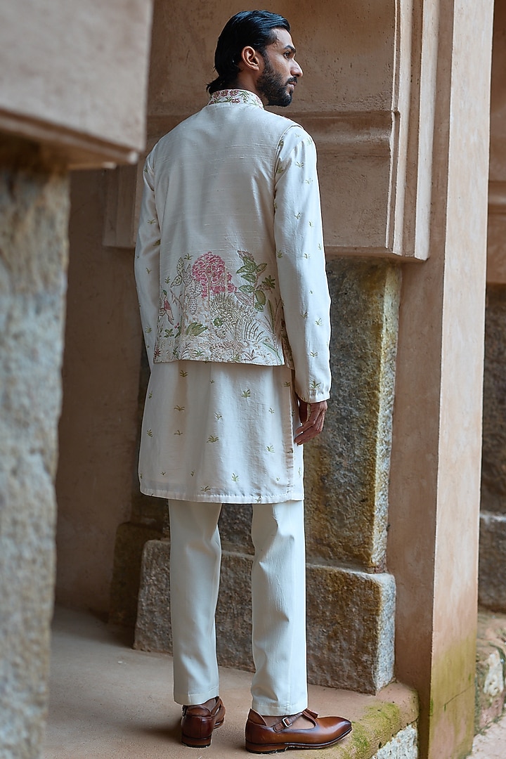 Ivory-Pink Raw Silk Cutdana Embroidered Bundi Jacket Set by ASUKA at Pernia's Pop Up Shop