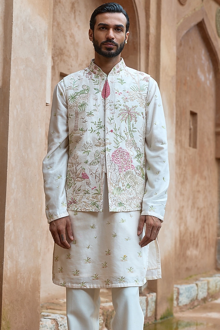 Ivory-Pink Raw Silk Cutdana Embroidered Bundi Jacket Set by ASUKA at Pernia's Pop Up Shop