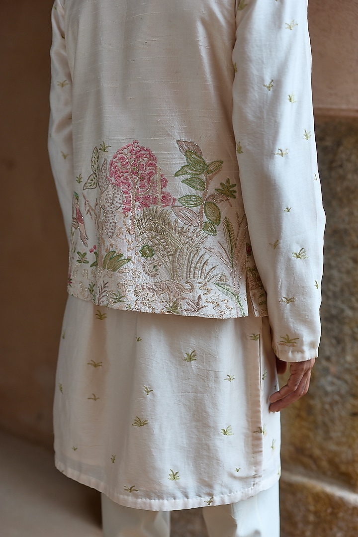 Ivory-Pink Raw Silk Cutdana Embroidered Bundi Jacket Set by ASUKA at Pernia's Pop Up Shop