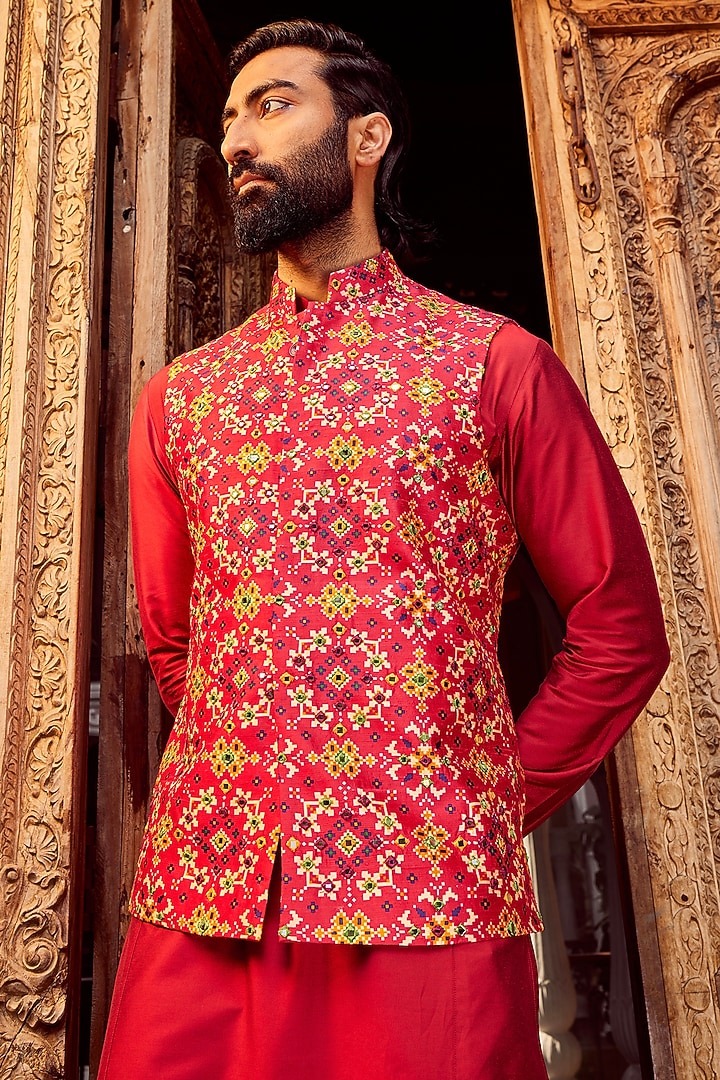 Rani Raw Silk Resham Embroidered Bundi Jacket Set by ASUKA at Pernia's Pop Up Shop