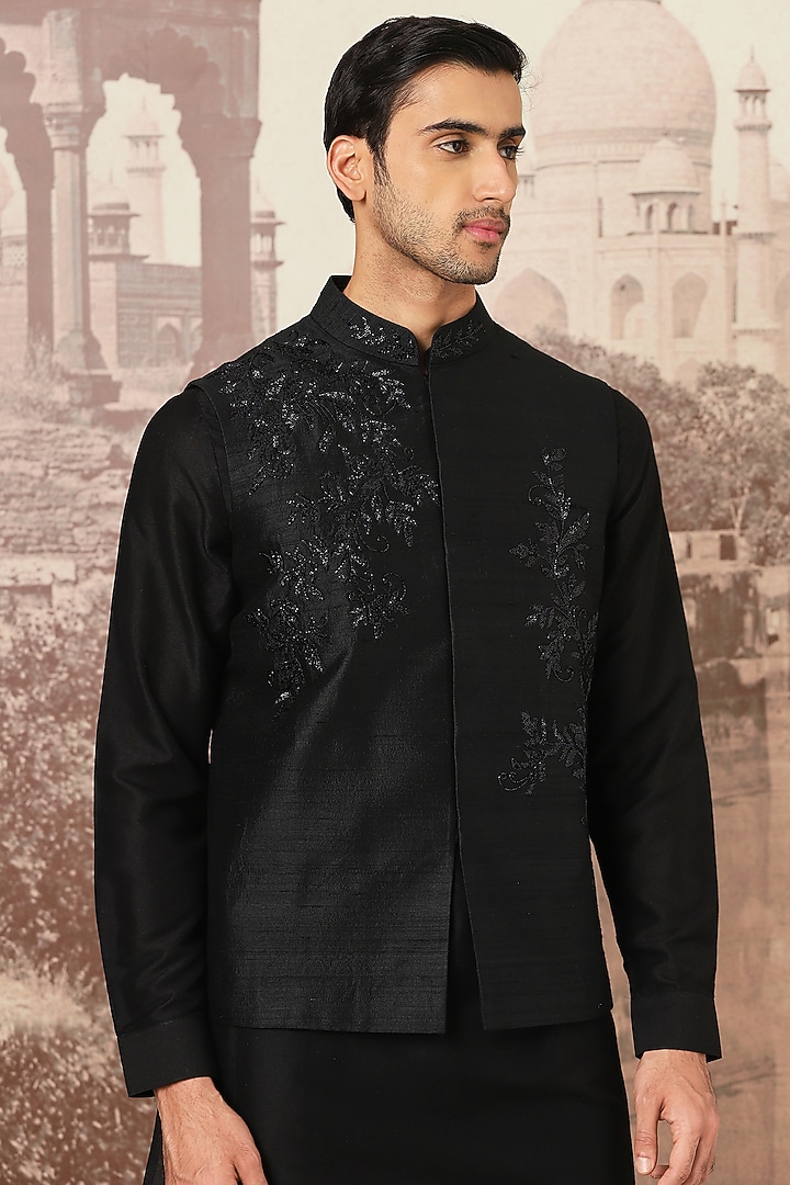 Black Raw Silk Cutdana Embroidered Bundi Jacket Set by ASUKA at Pernia's Pop Up Shop