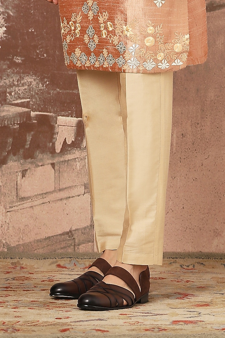 Pink Tussar Silk Dori Embroidered Bundi Jacket Set by ASUKA at Pernia's Pop Up Shop