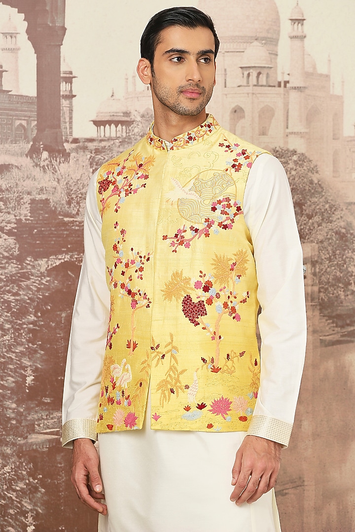 Yellow Canary Raw Silk Kiran Dori Hand Embroidered Bundi Jacket Set by ASUKA at Pernia's Pop Up Shop