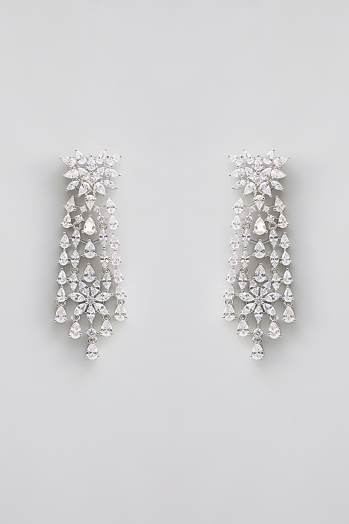 Silver Rhodium Finish Kundan Polki & Pearl Necklace Set by Aura Trends at Pernia's Pop Up Shop