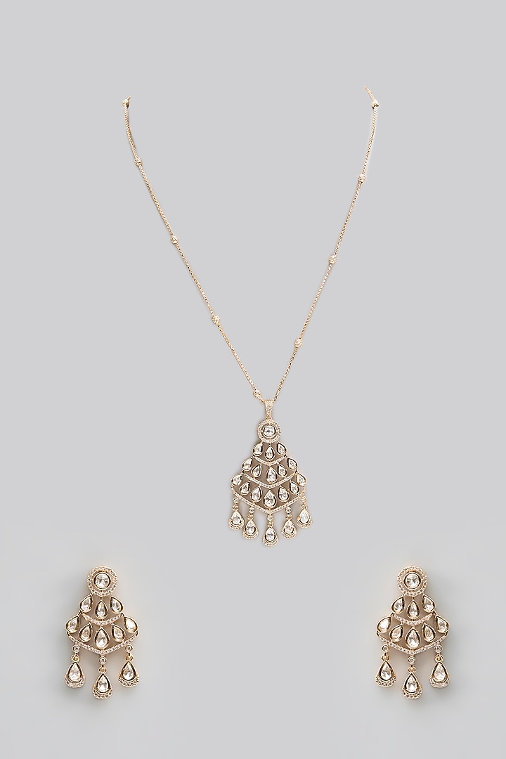 Gold Finish Kundan Polki & Pearl Necklace Set by Aura Trends at Pernia's Pop Up Shop